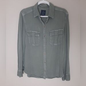 American Eagle Outfitters Boyfriend shirt light olive green soft 100% viscose M